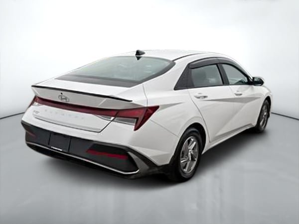 2024 Hyundai Elantra ESSENTIAL-4
