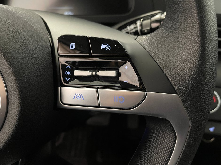 2024 Hyundai Elantra ESSENTIAL-13