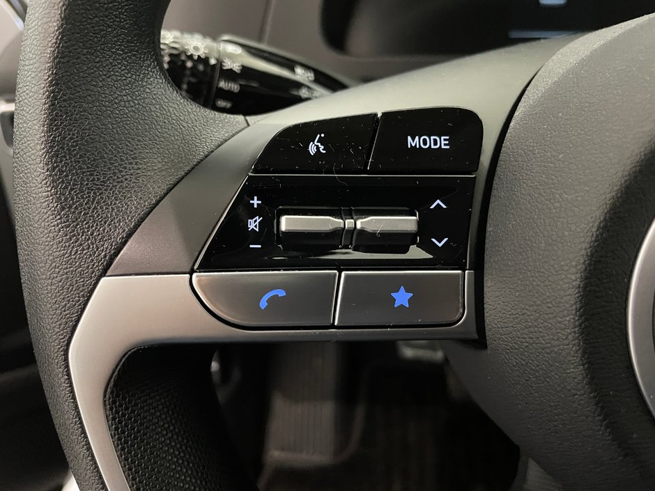 2024 Hyundai Elantra ESSENTIAL-12