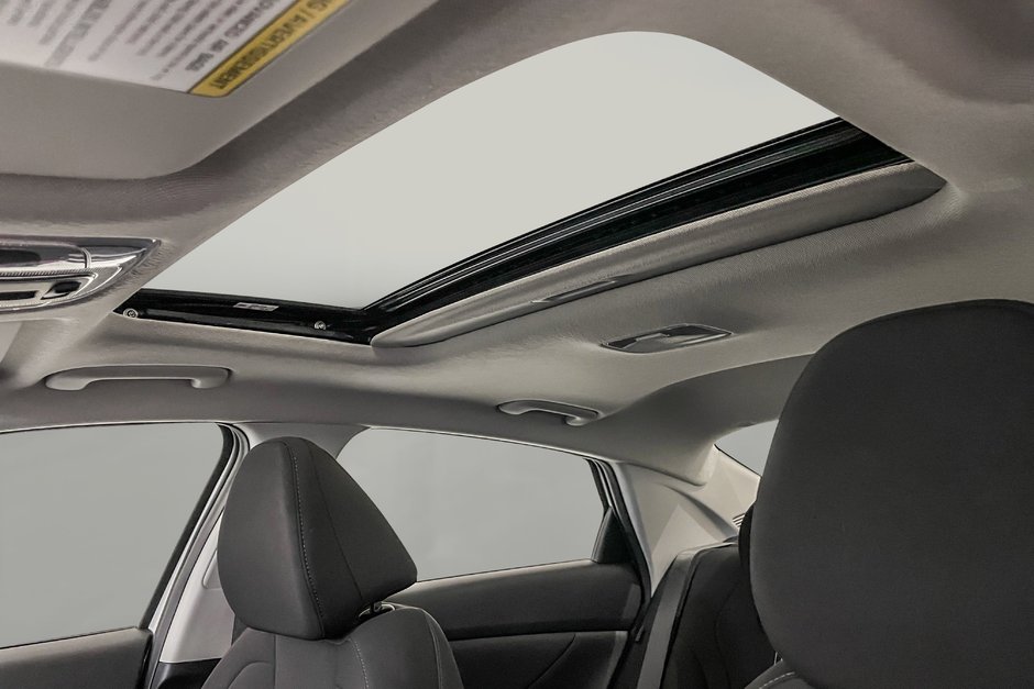 2025 Hyundai Elantra Preferred Tech-21