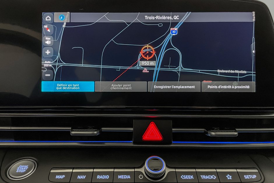2025 Hyundai Elantra Preferred Tech-17