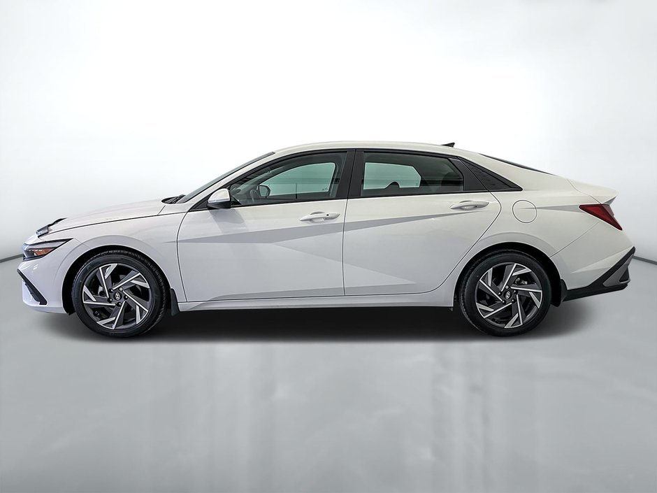 2025 Hyundai Elantra Preferred Tech-3
