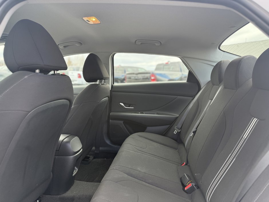 2025 Hyundai Elantra Preferred-6