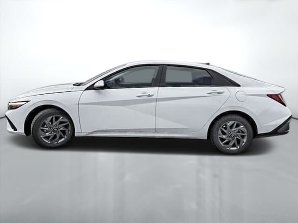 2025 Hyundai Elantra Preferred-5