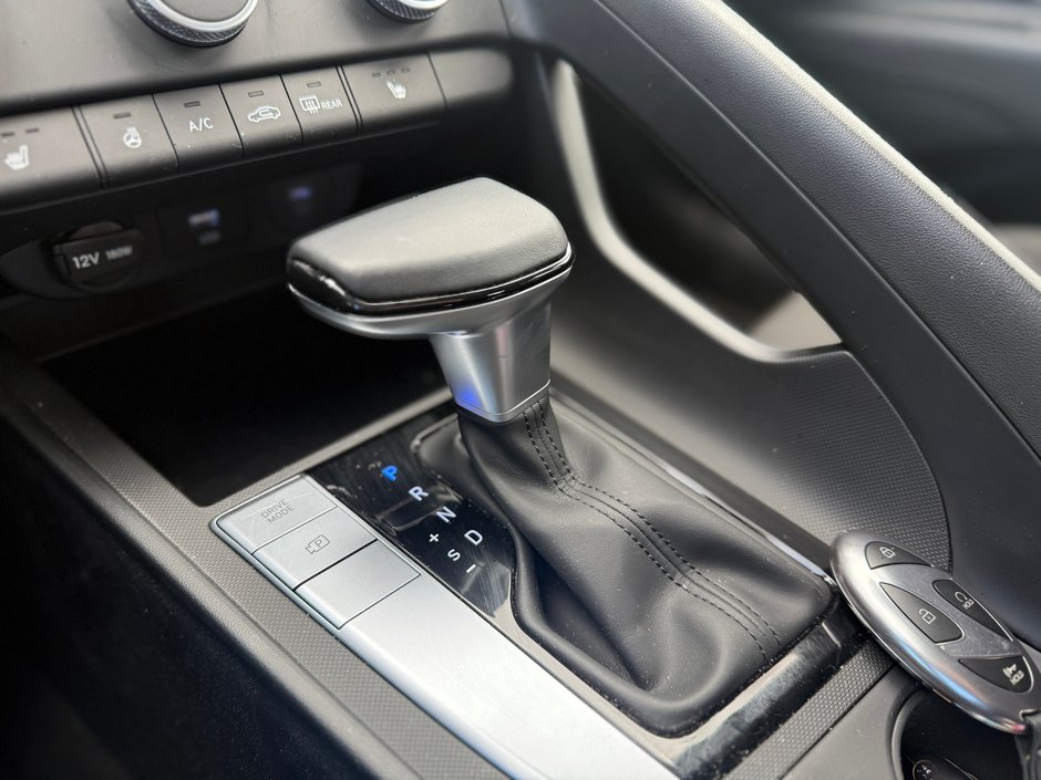 2025 Hyundai Elantra Preferred-10