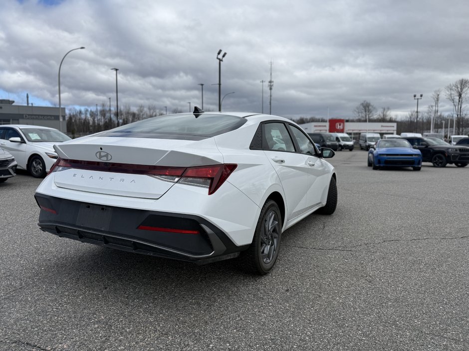 2025 Hyundai Elantra Preferred-2