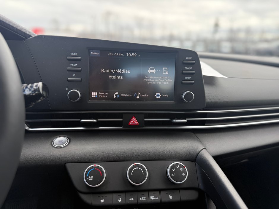 2025 Hyundai Elantra Preferred-12