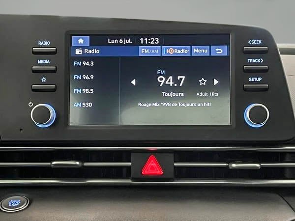 2025 Hyundai Elantra Preferred-17