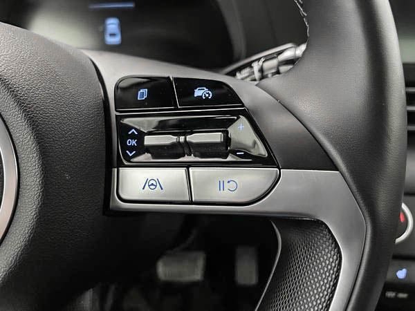 2025 Hyundai Elantra Preferred-13