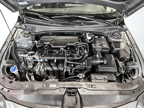 2025 Hyundai Elantra Preferred-25