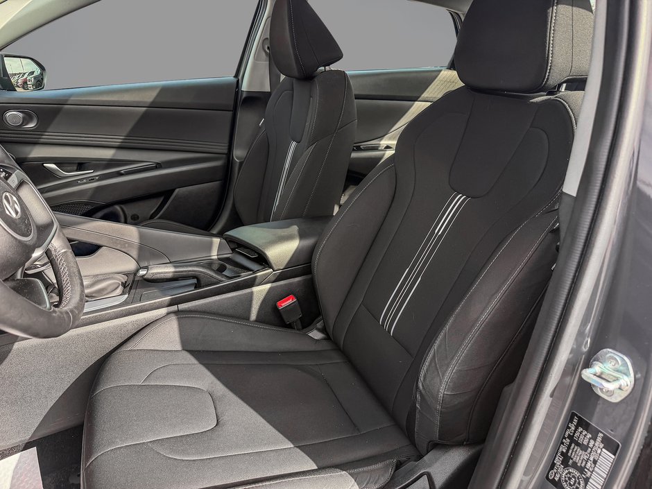 2025 Hyundai Elantra ESSENTIAL 2.0L-13