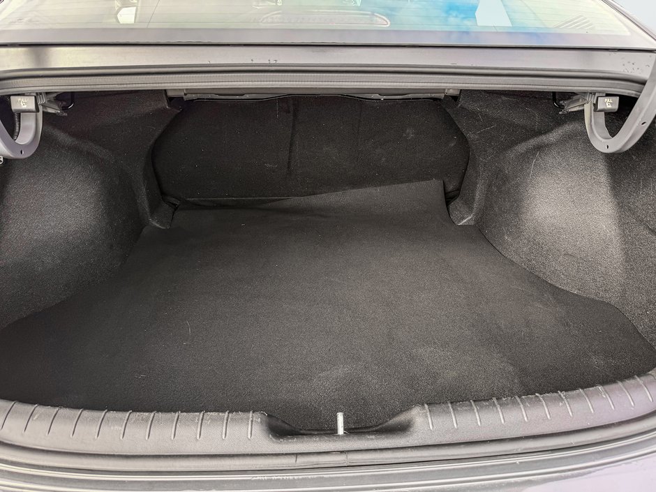 2025 Hyundai Elantra ESSENTIAL 2.0L-27
