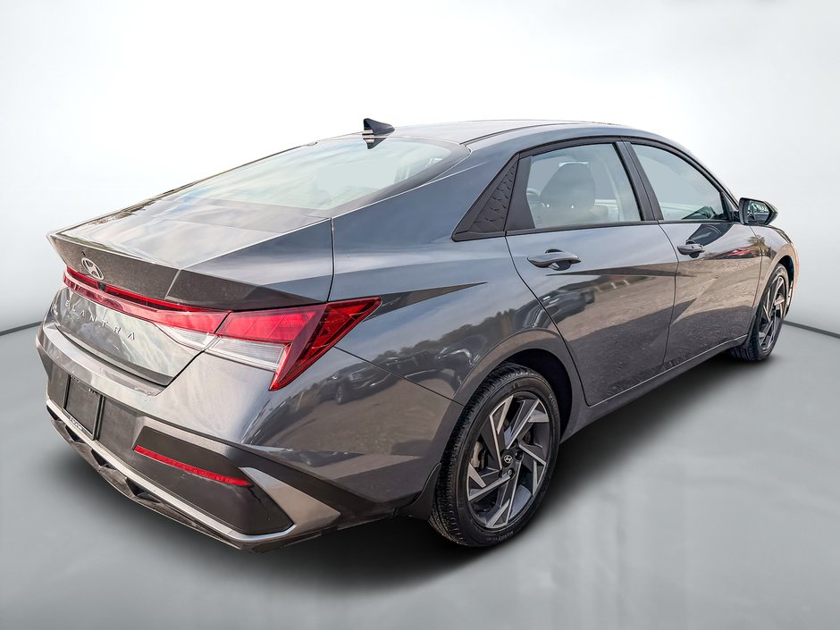2025 Hyundai Elantra ESSENTIAL 2.0L-6