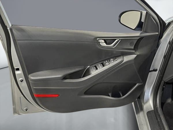 Hyundai Ioniq hybride Essential 2022-7