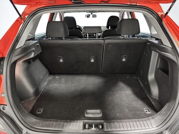 Hyundai Kona Essential 2019-24