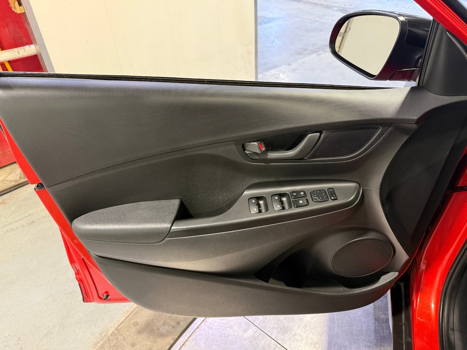 2019 Hyundai Kona Prefered-10