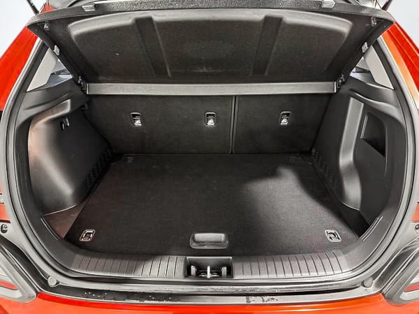 2019 Hyundai Kona Prefered-24