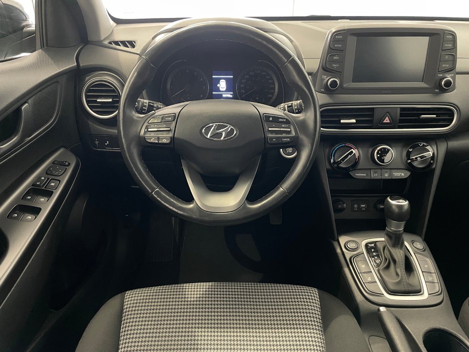 2020 Hyundai Kona Preferred AWD-8
