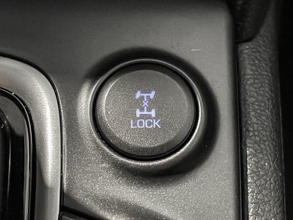 2020 Hyundai Kona Luxury AWD-24