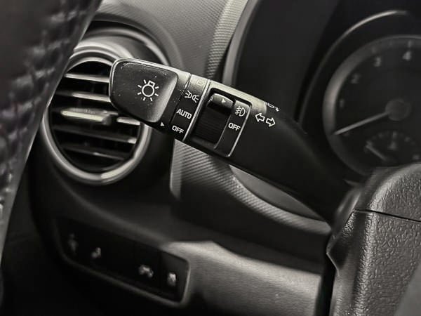 Hyundai Kona Luxury 2020-17