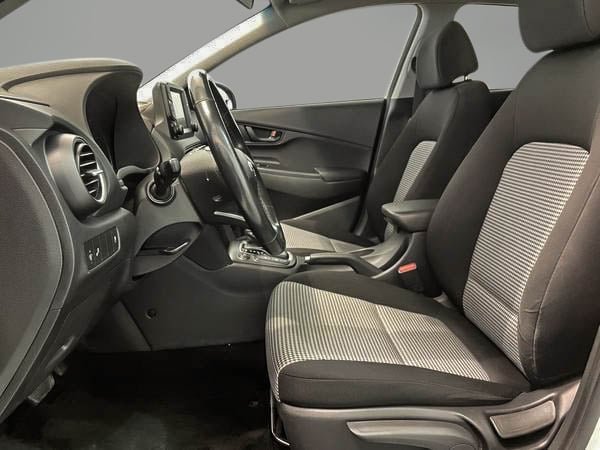 Hyundai Kona Preferred AWD 2021-10