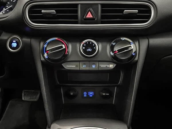 2021 Hyundai Kona Preferred AWD-20