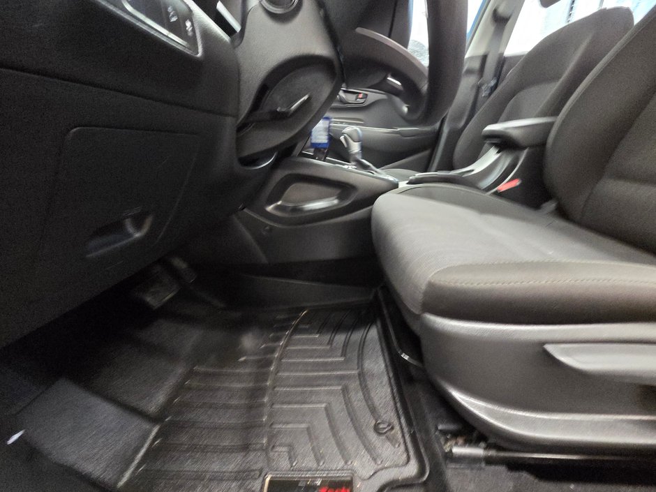 Hyundai Kona Essentiel 2022-10