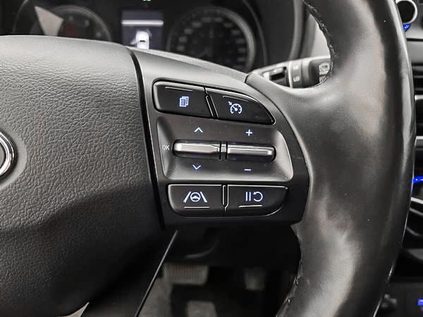 2022 Hyundai Kona Preferred AWD-13