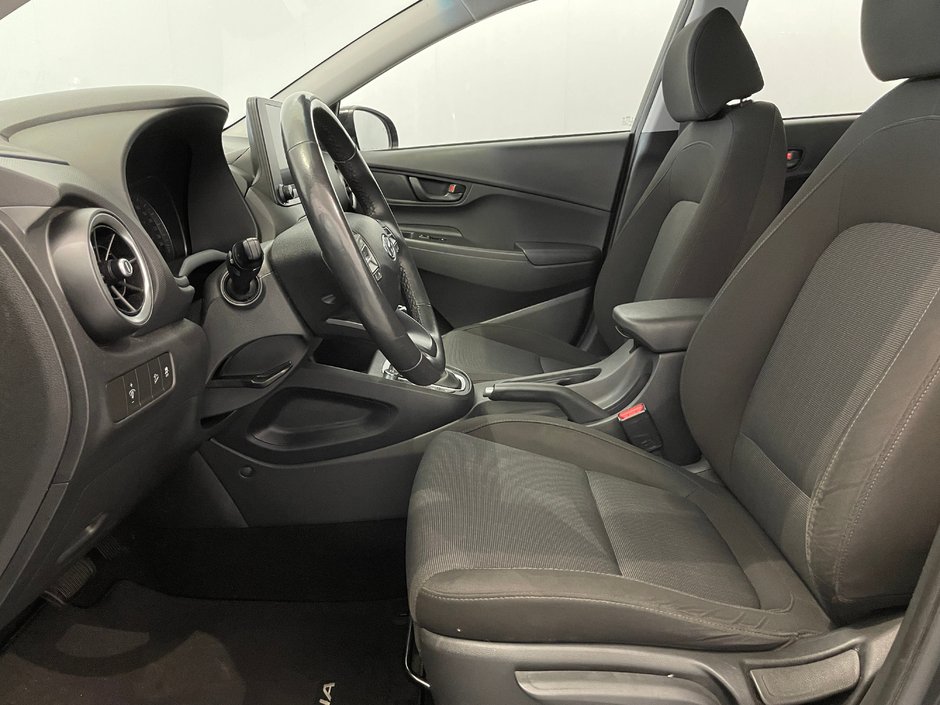 Hyundai Kona Preferred AWD 2022-11