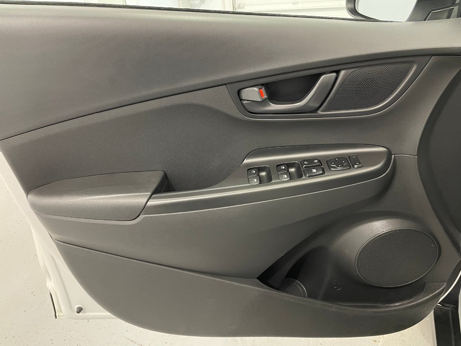 Hyundai Kona Preferred AWD 2022-9