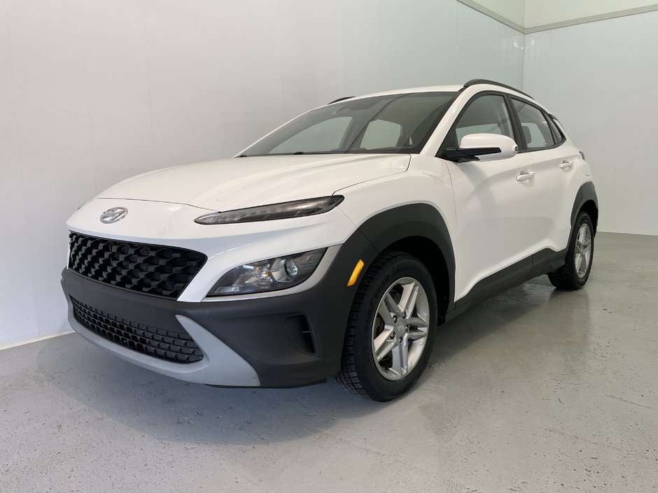 2022 Hyundai Kona Essential AWD-2