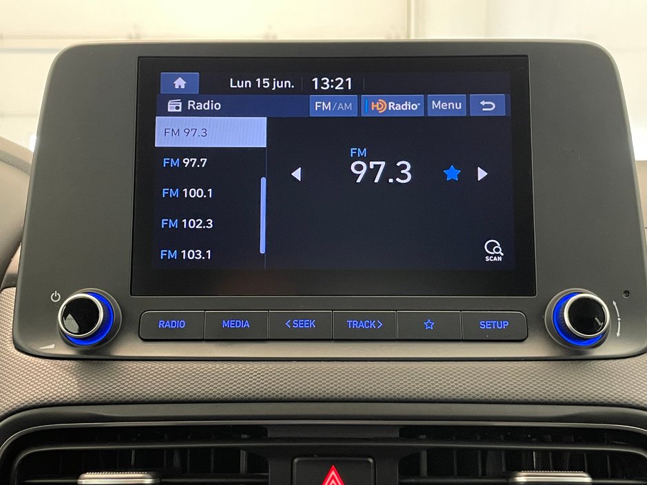2022 Hyundai Kona Essential AWD-15