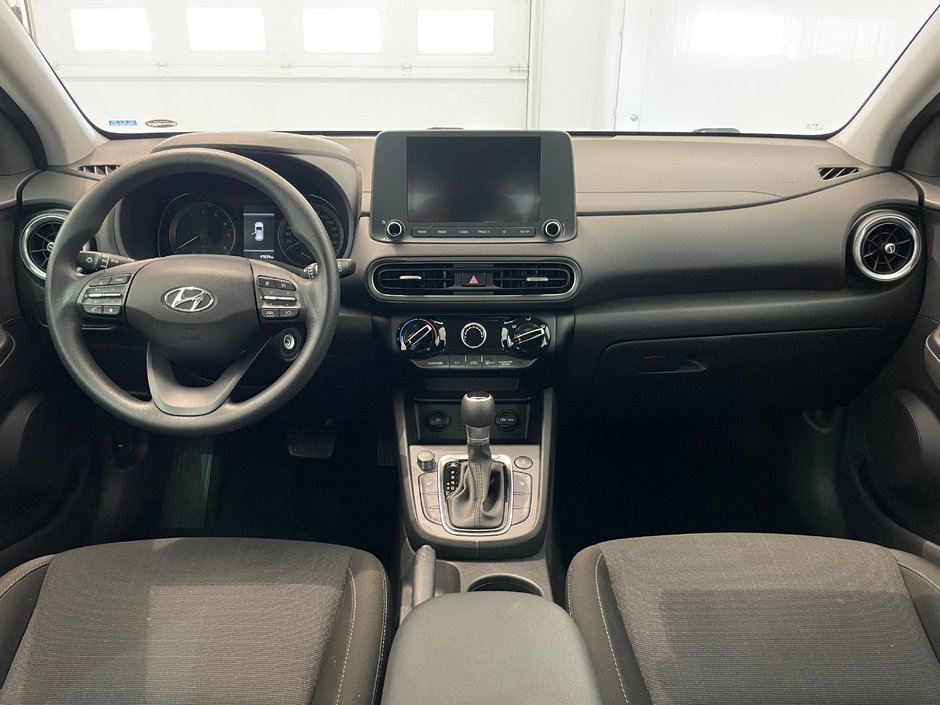 Hyundai Kona Essential AWD 2022-7