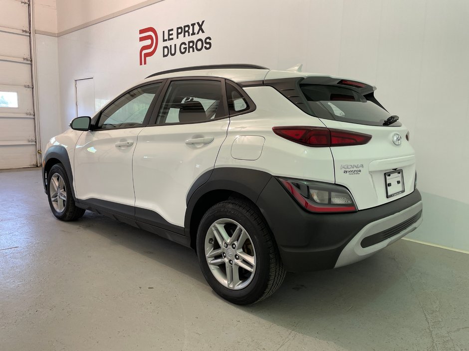 Hyundai Kona Essential AWD 2022-4
