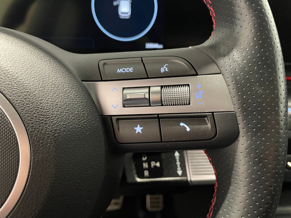 2024 Hyundai Kona N-LINE AWD / Toit noir-13
