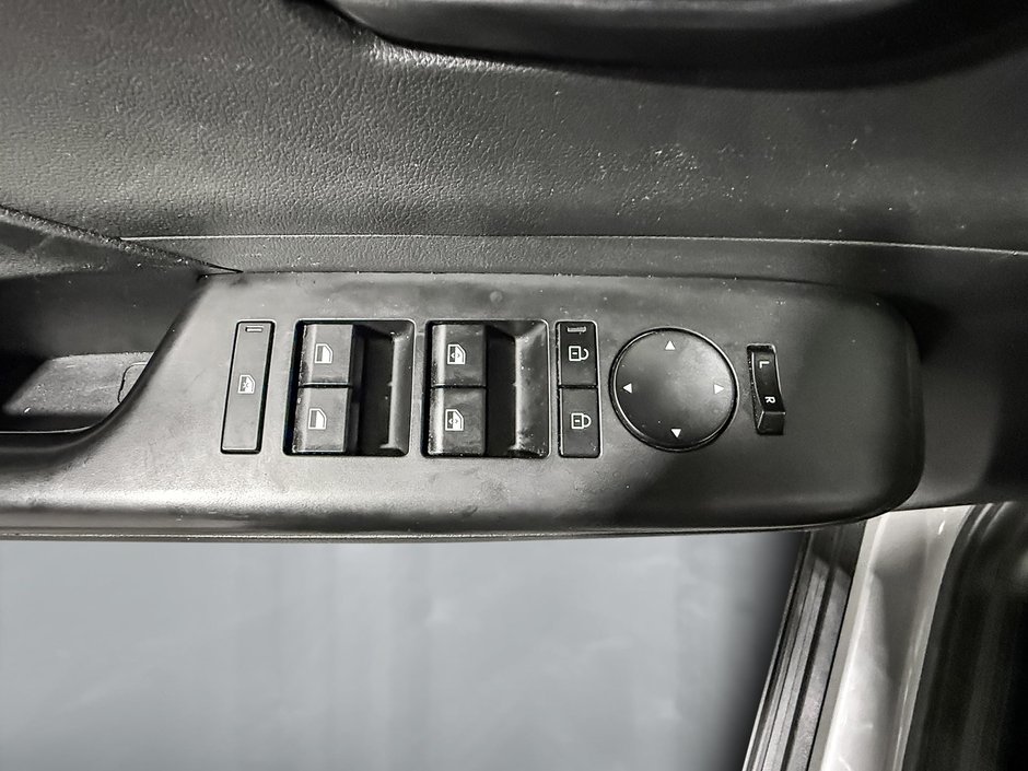2024 Hyundai Kona Preferred-11