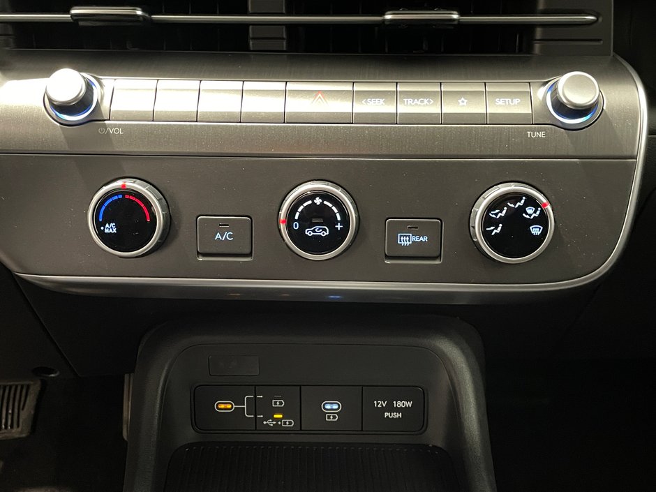 2024 Hyundai Kona Preferred AWD-19