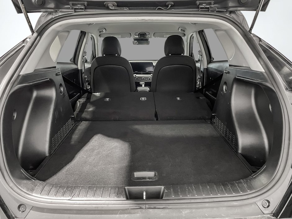 2024 Hyundai Kona Preferred AWD-25