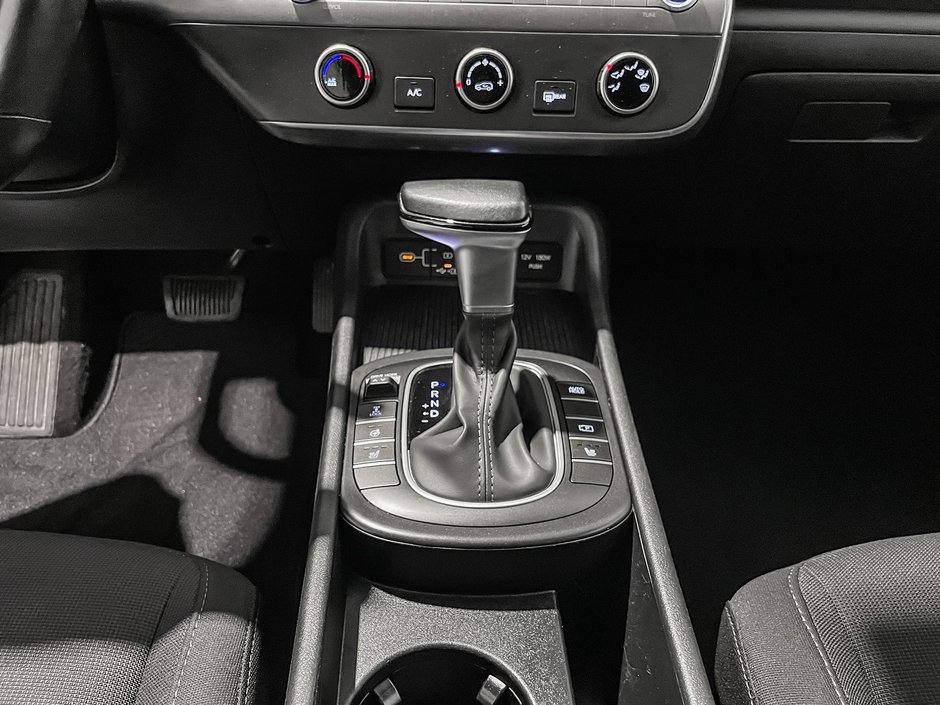 2024 Hyundai Kona Preferred AWD-21