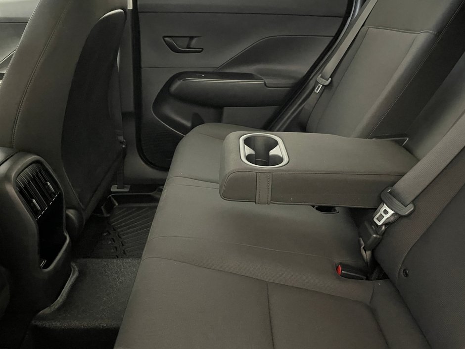 2025 Hyundai Kona Essential AWD-23