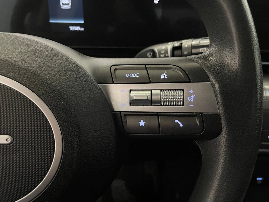 2025 Hyundai Kona Essential AWD-12