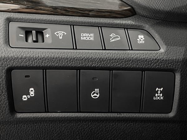 2017 Hyundai Santa Fe Sport LIMITED AWD-16