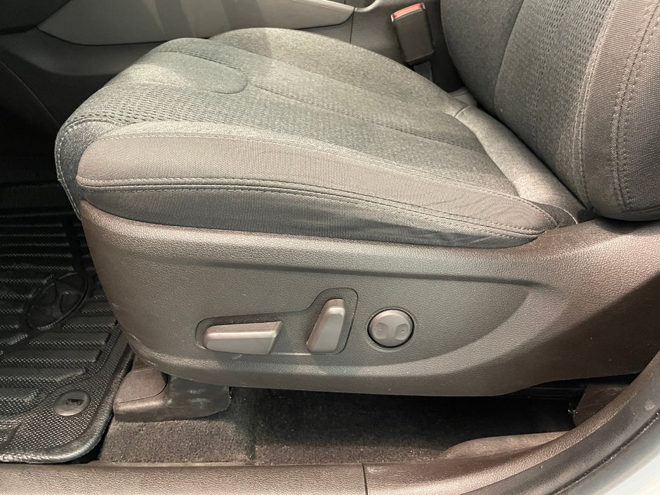 2020 Hyundai Santa Fe Preferred AWD-11