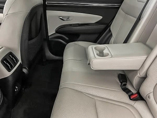 Hyundai Tucson hybride rechargeable Luxury AWD 2022-27