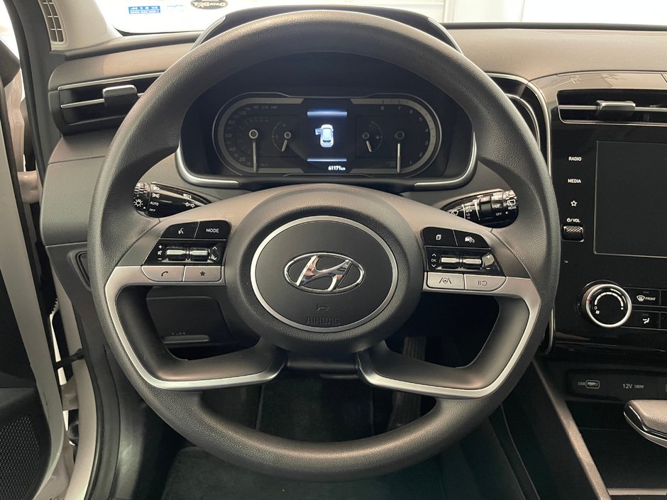 2022 Hyundai Tucson Essential-11