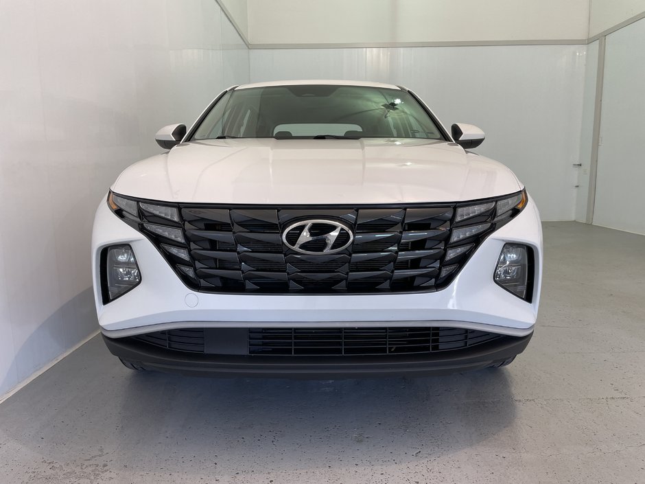 2022 Hyundai Tucson Essential-1