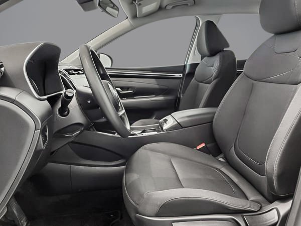 2022 Hyundai Tucson Essential-10