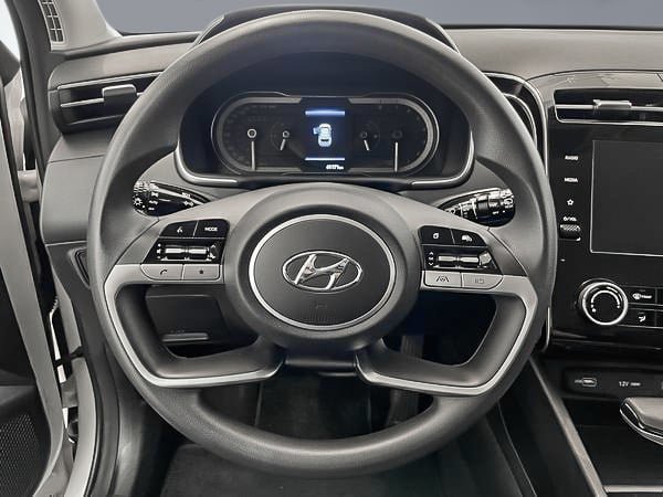 2022 Hyundai Tucson Essential-11