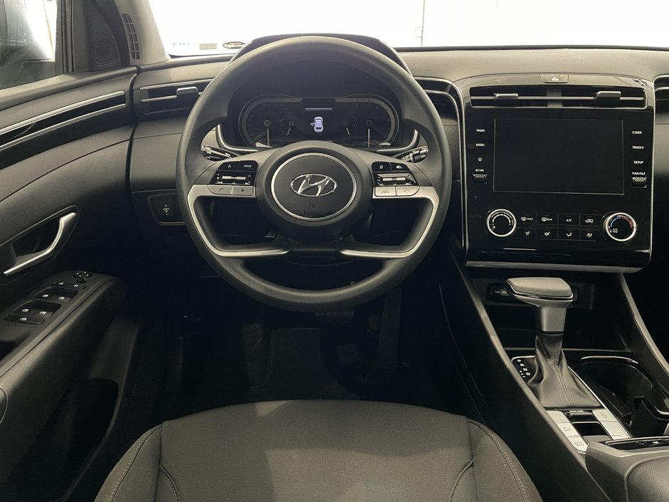 2022 Hyundai Tucson Essential-8