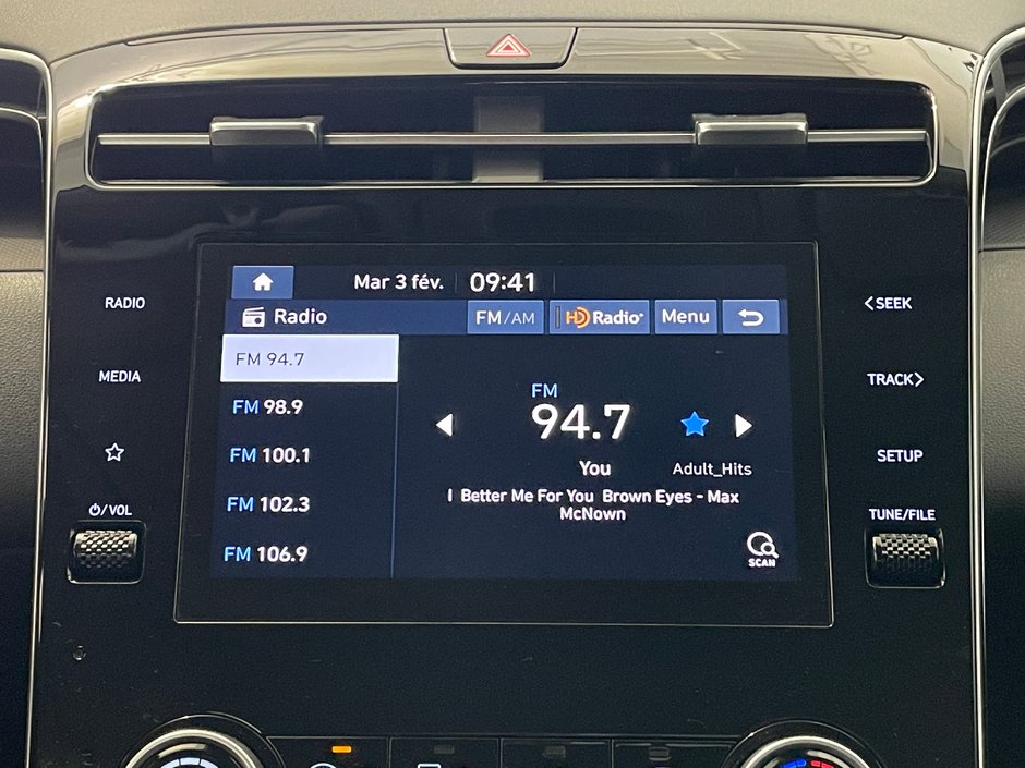 2022 Hyundai Tucson Essential-15